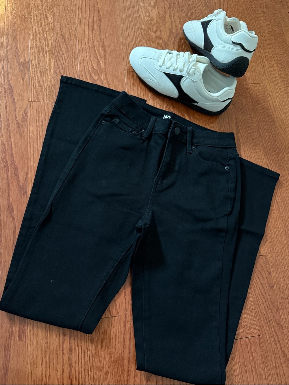 No Boundaries Women's Black Skinny Jeans - Stretch Slim Fit